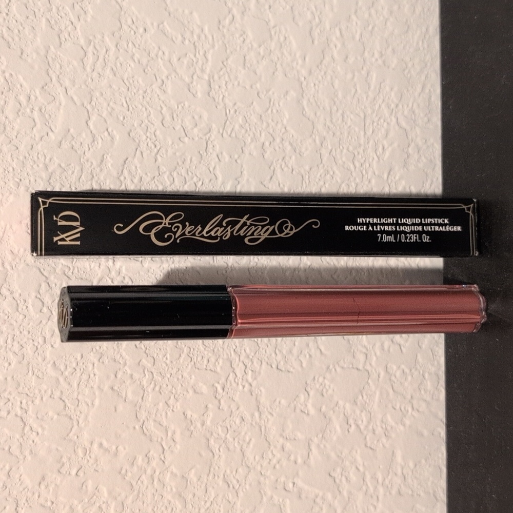 KVD Liquid Lipstick Queen of Poisons